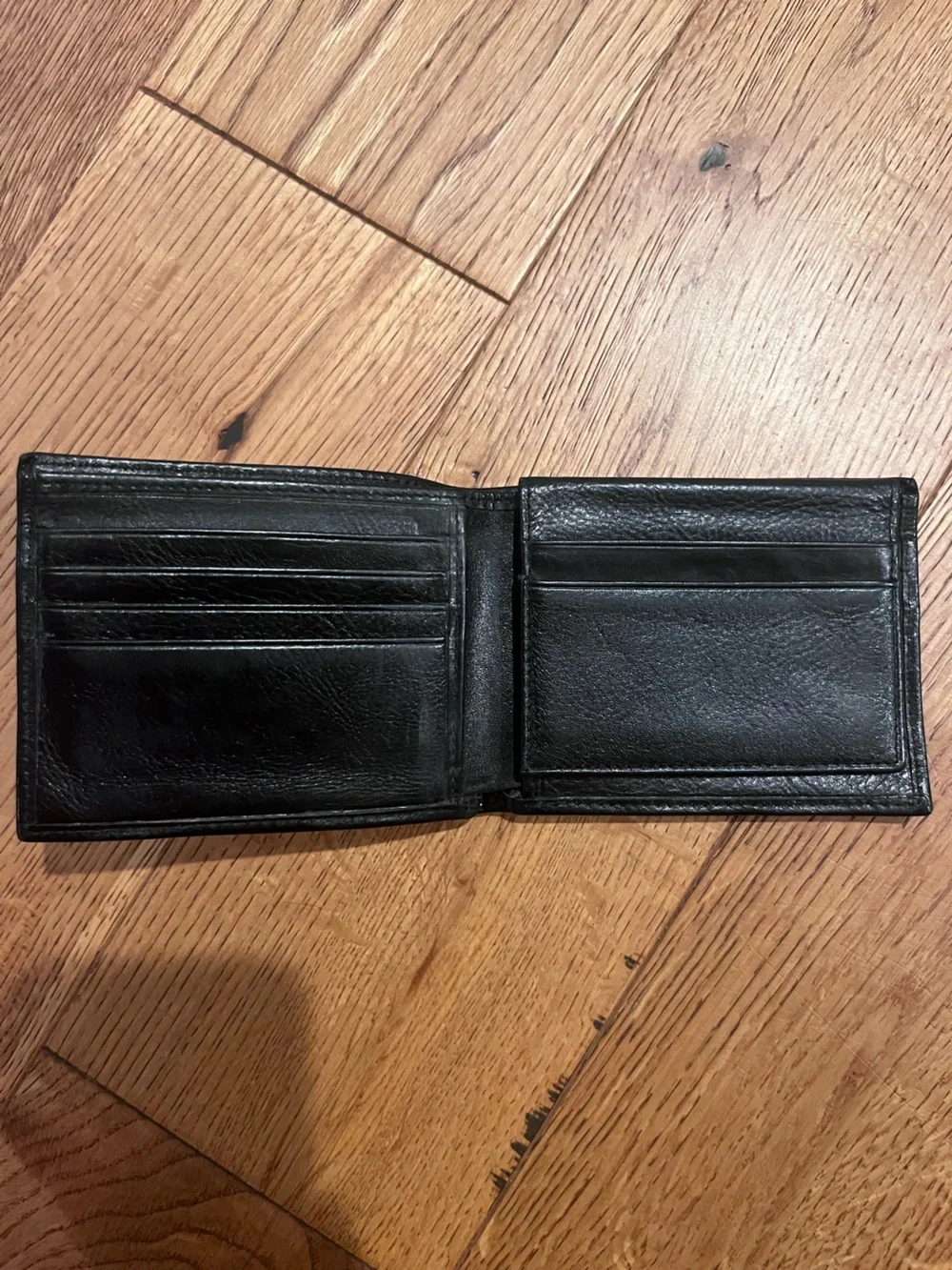 Kenneth Cole Reaction Black Leather Slim Wallet